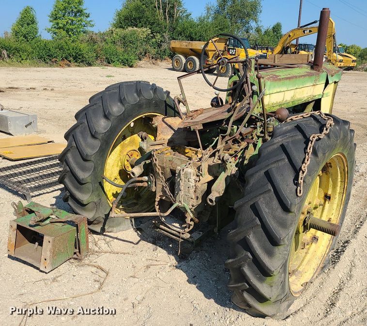 image for item DK4033 1958 John Deere 630  tractor