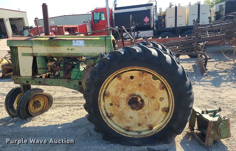 image for item DK4033 1958 John Deere 630  tractor