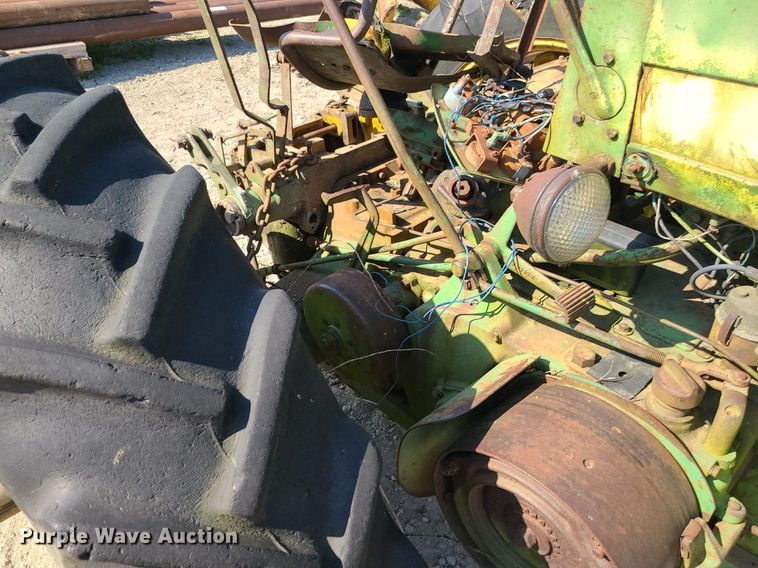 image for item DK4033 1958 John Deere 630  tractor