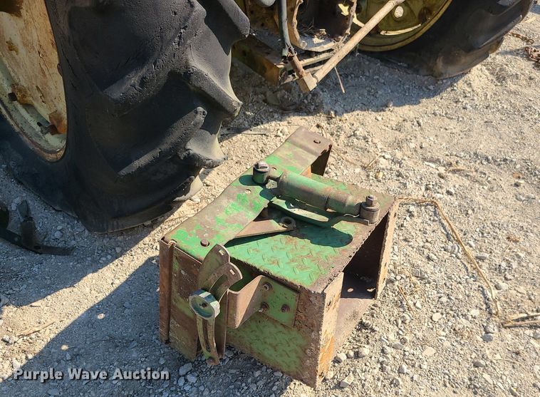 image for item DK4033 1958 John Deere 630  tractor