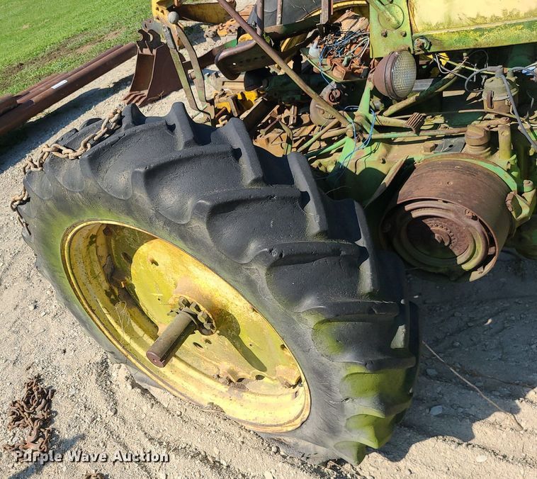 image for item DK4033 1958 John Deere 630  tractor