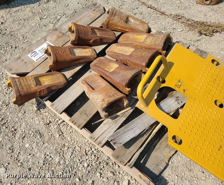 image for item DK4037 Caterpillar 349  excavator parts