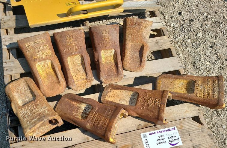 image for item DK4037 Caterpillar 349  excavator parts