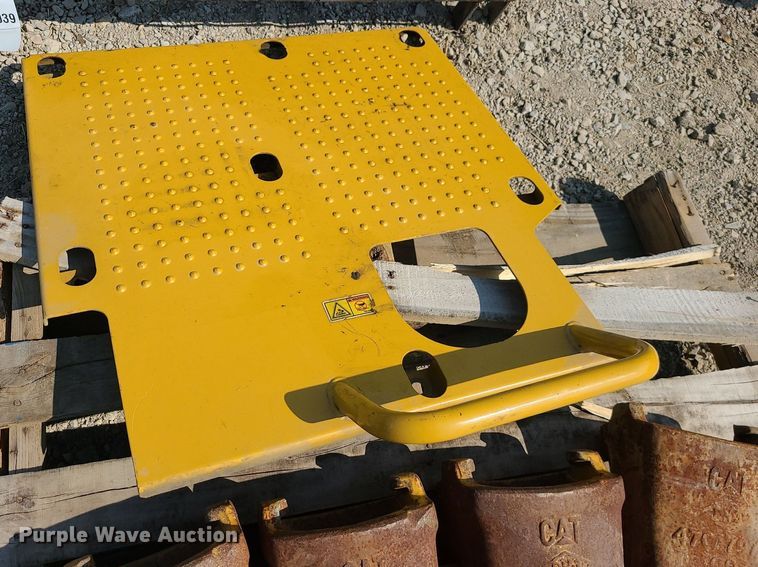 image for item DK4037 Caterpillar 349  excavator parts