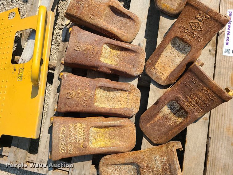 image for item DK4037 Caterpillar 349  excavator parts