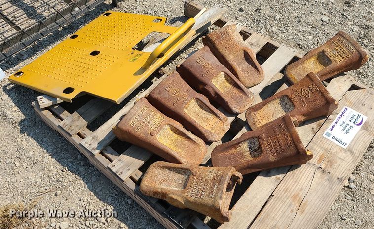 image for item DK4037 Caterpillar 349  excavator parts