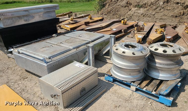 image for item DK4040 Truck parts and accessories