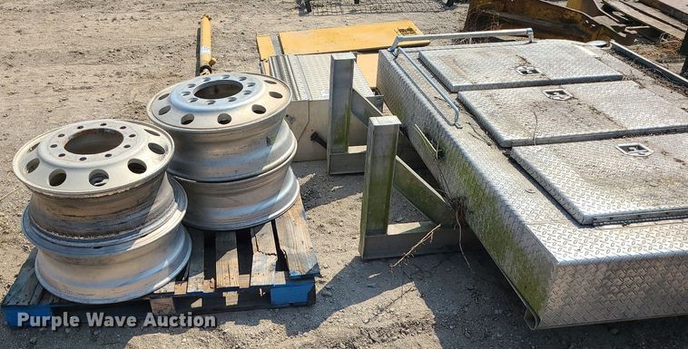 image for item DK4040 Truck parts and accessories