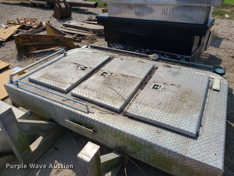 image for item DK4040 Truck parts and accessories