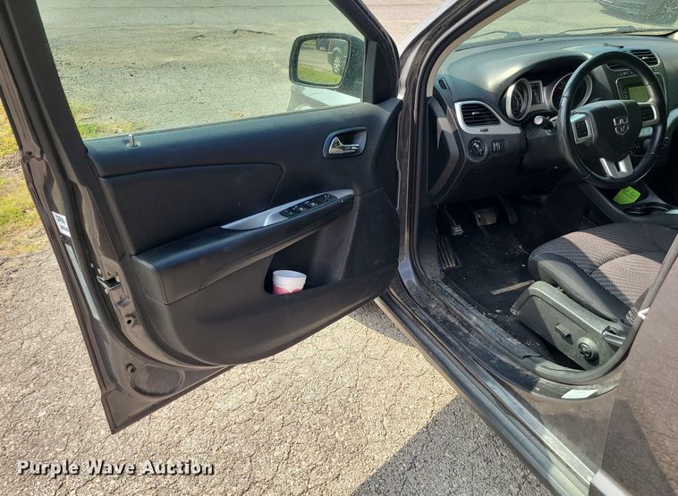 image for item DK4063 2015 Dodge Journey SXT  SUV