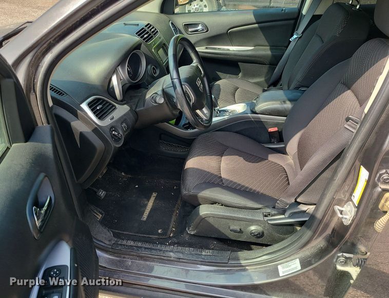 image for item DK4063 2015 Dodge Journey SXT  SUV