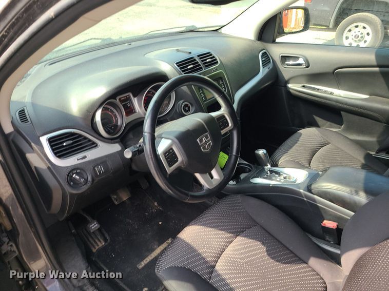 image for item DK4063 2015 Dodge Journey SXT  SUV