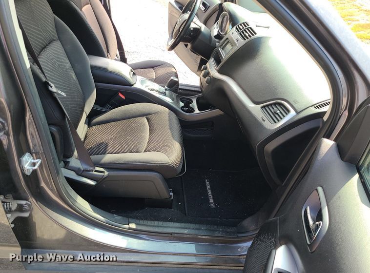 image for item DK4063 2015 Dodge Journey SXT  SUV