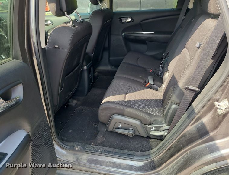 image for item DK4063 2015 Dodge Journey SXT  SUV