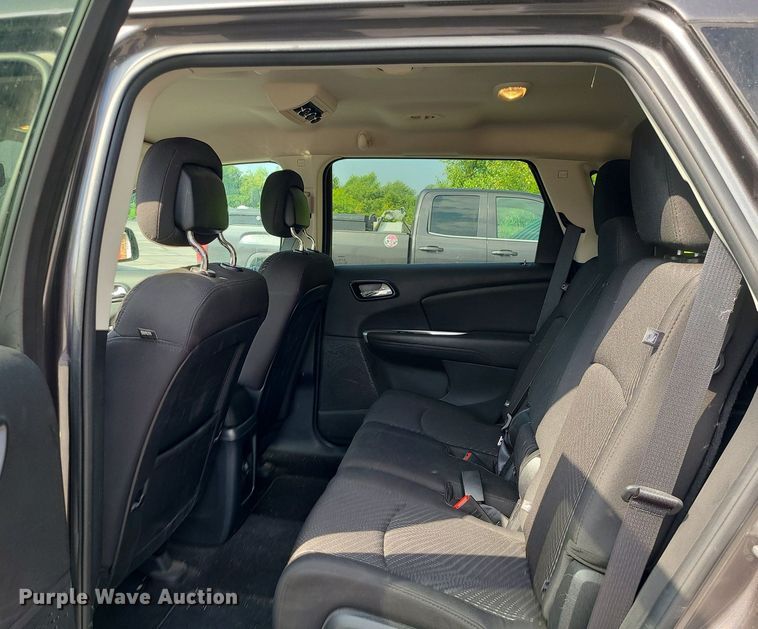 image for item DK4063 2015 Dodge Journey SXT  SUV