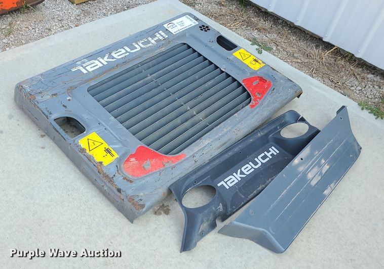 image for item DK4065 Takeuchi TL10  engine cover