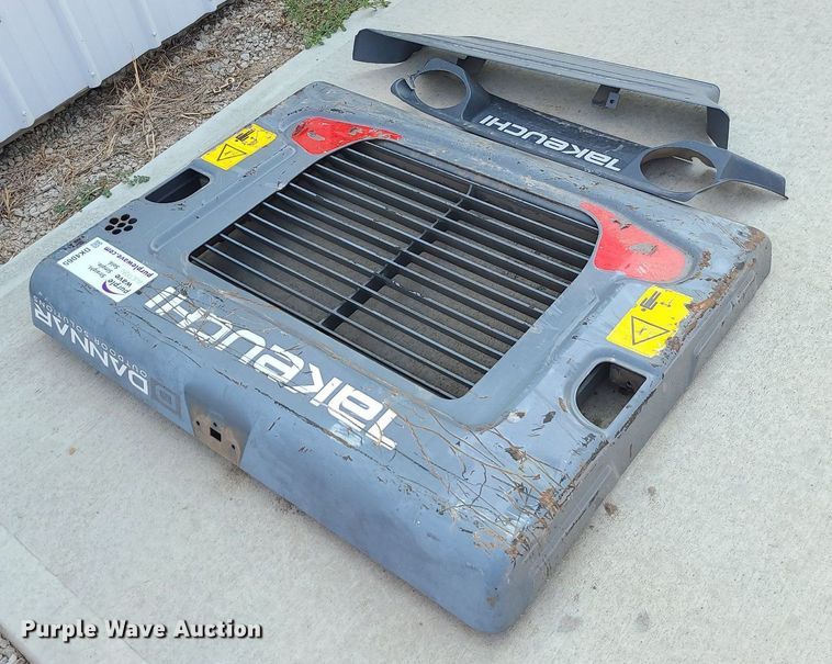 image for item DK4065 Takeuchi TL10  engine cover