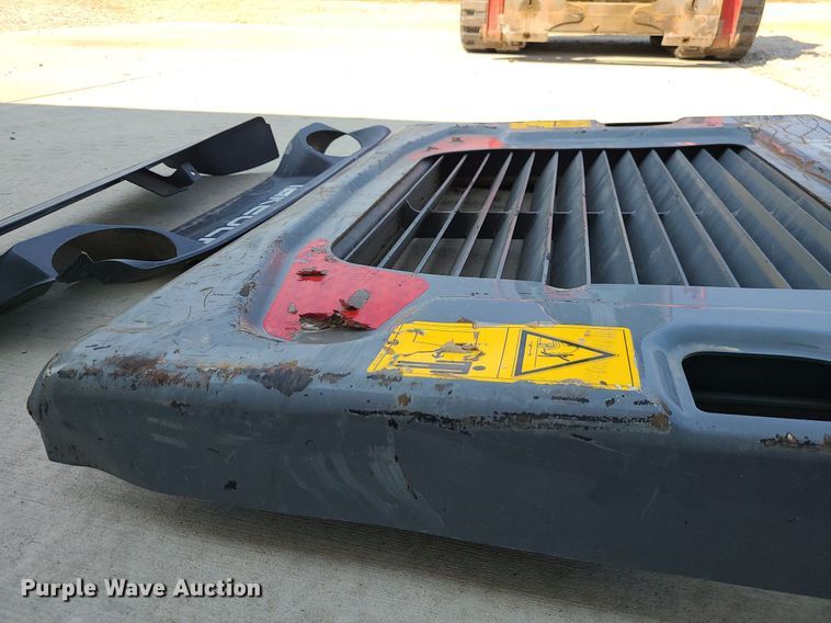 image for item DK4065 Takeuchi TL10  engine cover