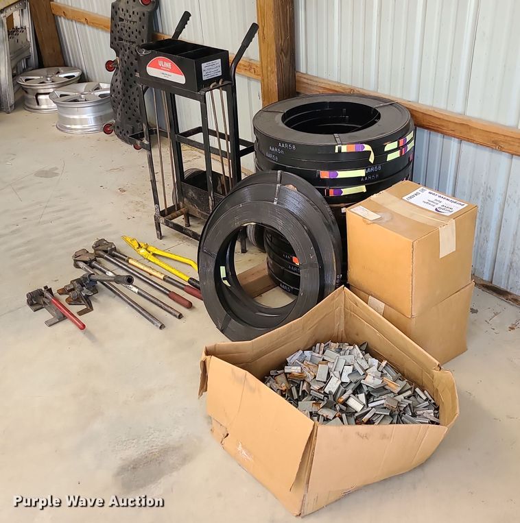 image for item DK4067 Steel banding equipment