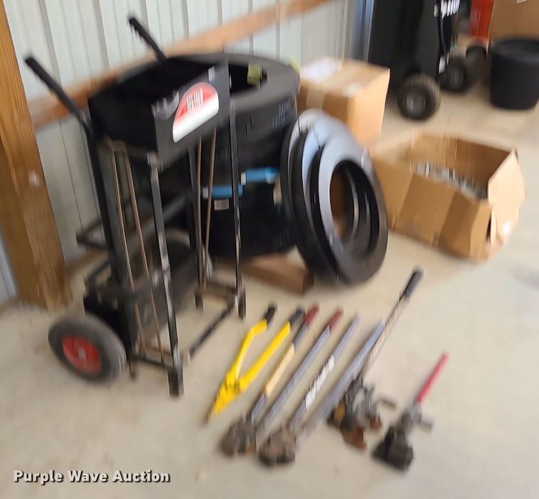 image for item DK4067 Steel banding equipment