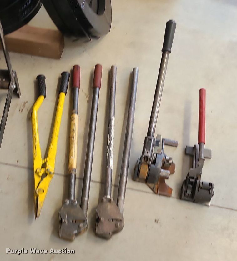 image for item DK4067 Steel banding equipment