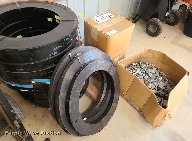 image for item DK4067 Steel banding equipment