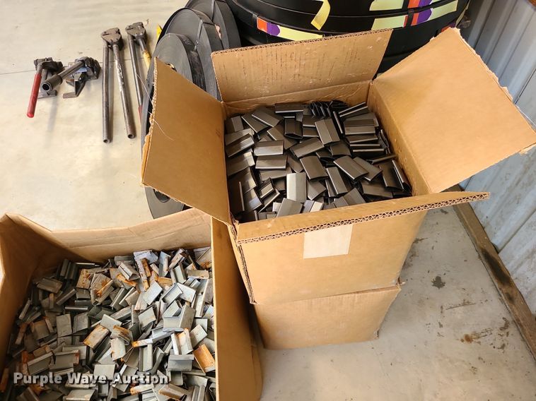 image for item DK4067 Steel banding equipment