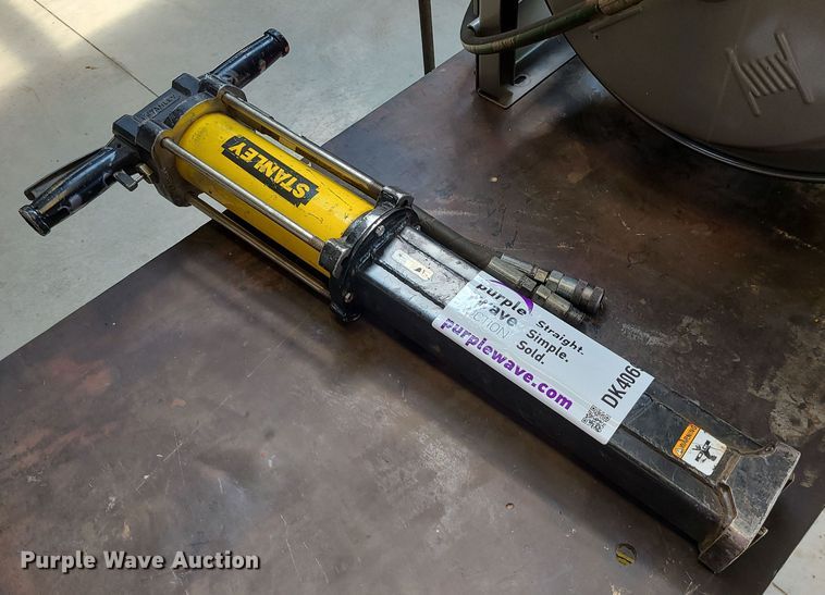 image for item DK4069 Stanley Spl31   spike puller