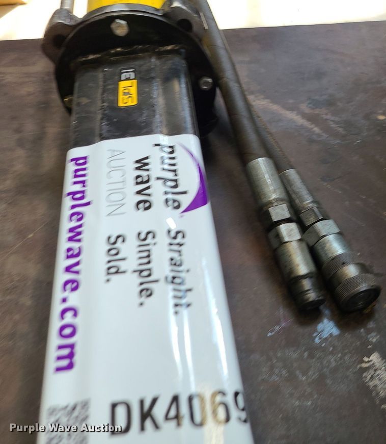 image for item DK4069 Stanley Spl31   spike puller