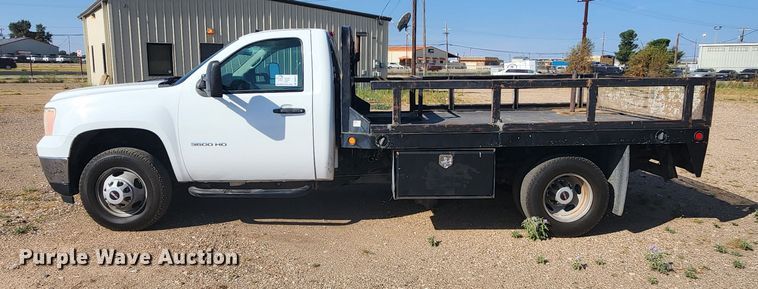 image for item DK6511 2014 GMC Sierra 3500HD  flatbed pickup truck