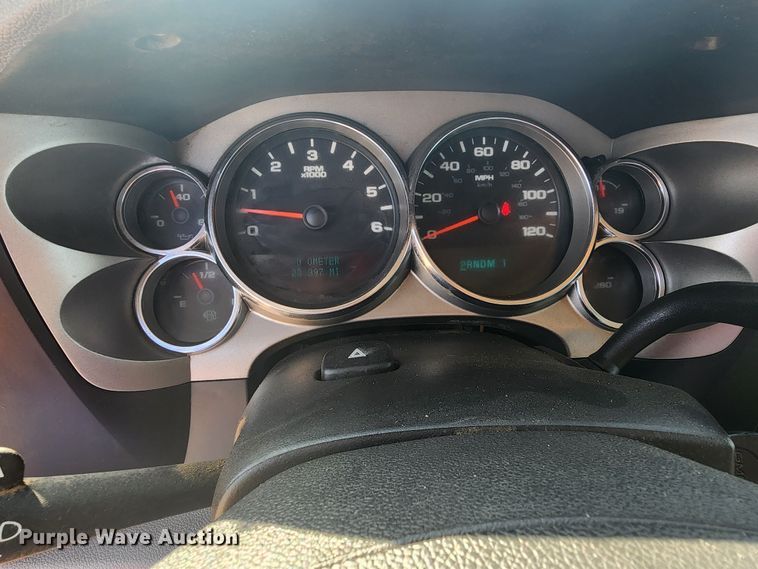 image for item DK6511 2014 GMC Sierra 3500HD  flatbed pickup truck