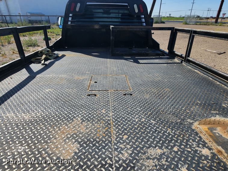 image for item DK6511 2014 GMC Sierra 3500HD  flatbed pickup truck