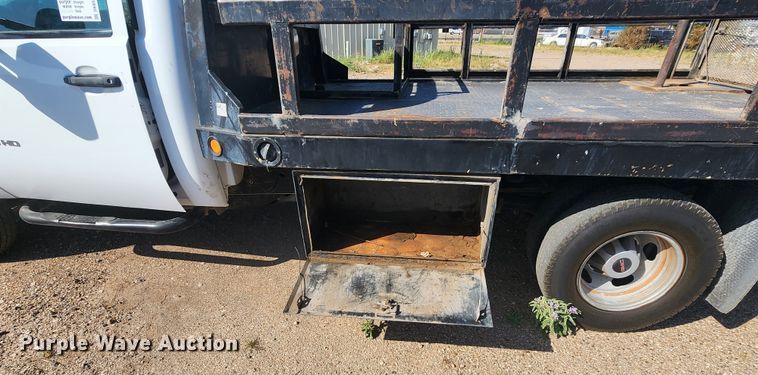 image for item DK6511 2014 GMC Sierra 3500HD  flatbed pickup truck