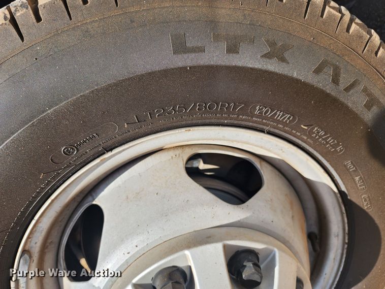 image for item DK6511 2014 GMC Sierra 3500HD  flatbed pickup truck