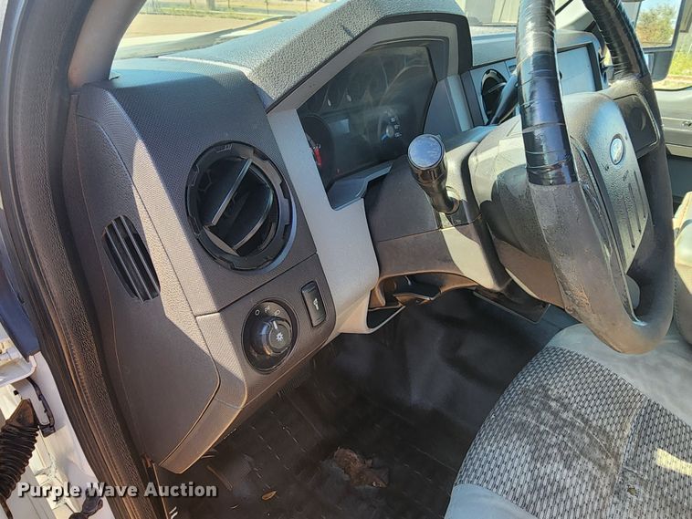 image for item DK6512 2011 Ford F250 Super Duty  SuperCab pickup truck