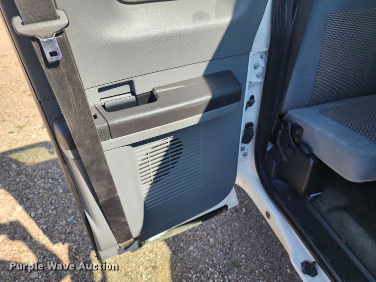 image for item DK6512 2011 Ford F250 Super Duty  SuperCab pickup truck