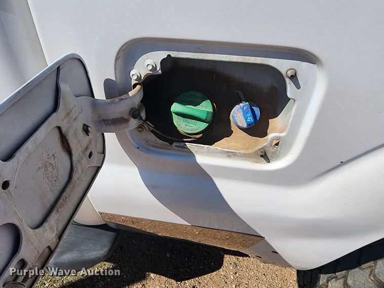 image for item DK6513 2011 Ford F350 Super Duty  Crew Cab pickup truck