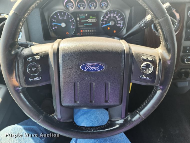 image for item DK6513 2011 Ford F350 Super Duty  Crew Cab pickup truck