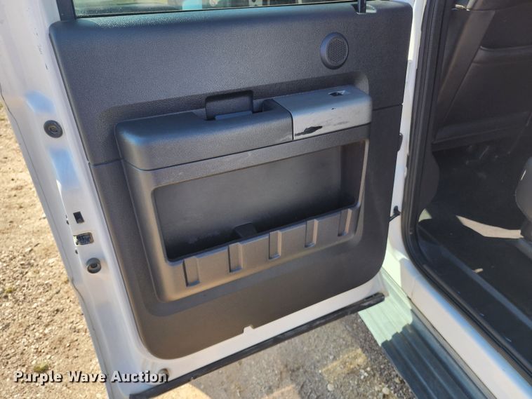 image for item DK6513 2011 Ford F350 Super Duty  Crew Cab pickup truck