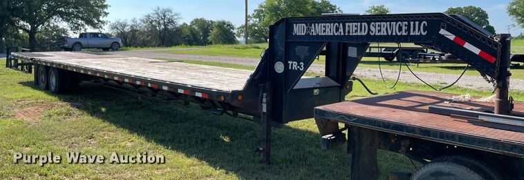 image for item DM0246 2011  PJ Trailer Gooseneck  equipment trailer