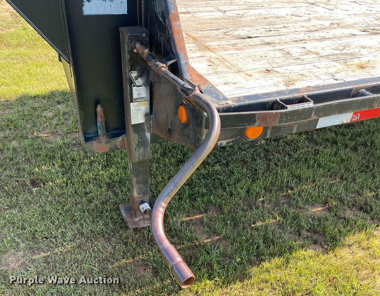 image for item DM0246 2011  PJ Trailer Gooseneck  equipment trailer