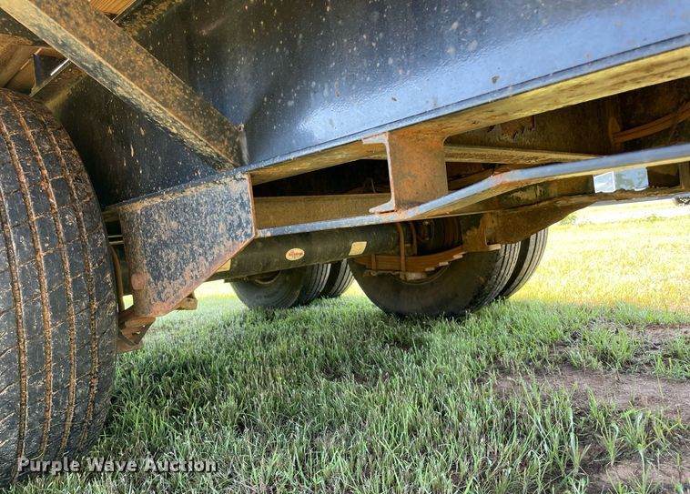 image for item DM0246 2011  PJ Trailer Gooseneck  equipment trailer