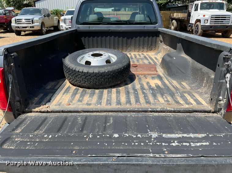 image for item DM0295 2010 Ford F350 Super Duty Crew Cab pickup truck