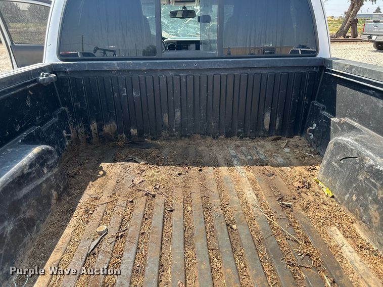 image for item DM8260 2017 Toyota Tacoma  Access Cab pickup truck