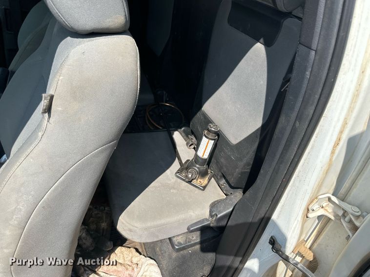 image for item DM8260 2017 Toyota Tacoma  Access Cab pickup truck