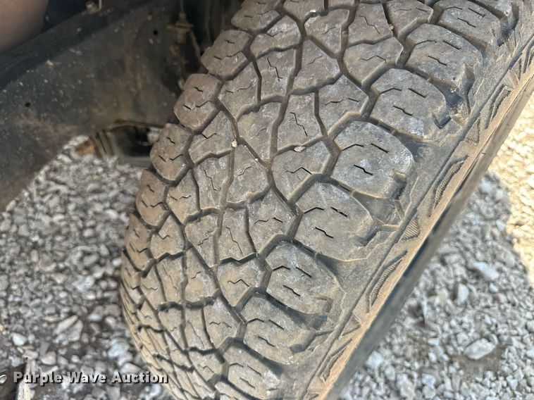 image for item DM8260 2017 Toyota Tacoma  Access Cab pickup truck