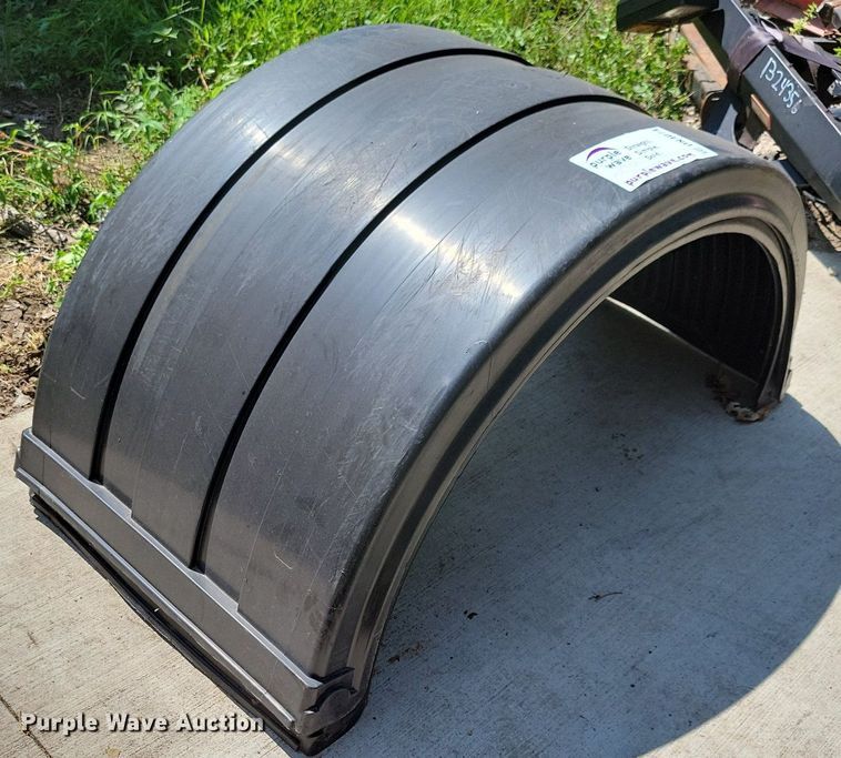 image for item DN4074 (2) poly fenders