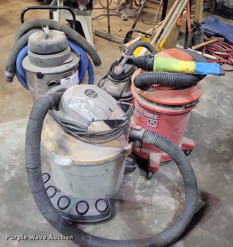 image for item DN4077 (4) shop vacuums