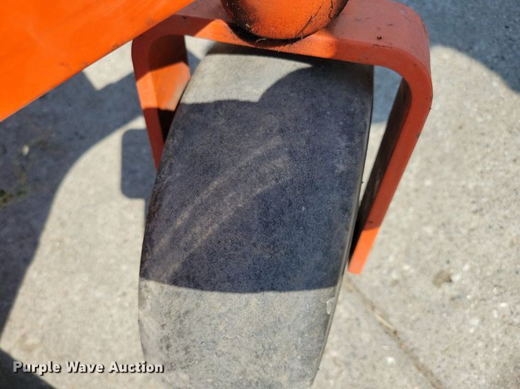 image for item DN4079 2012 Husqvarna RZ4623  lawn mower