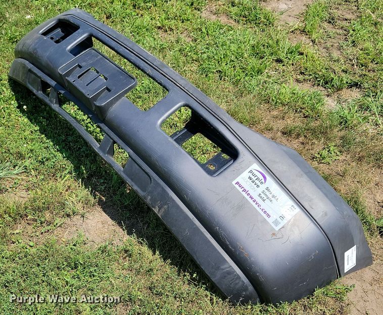 image for item DN4082 Ford F series  front bumper